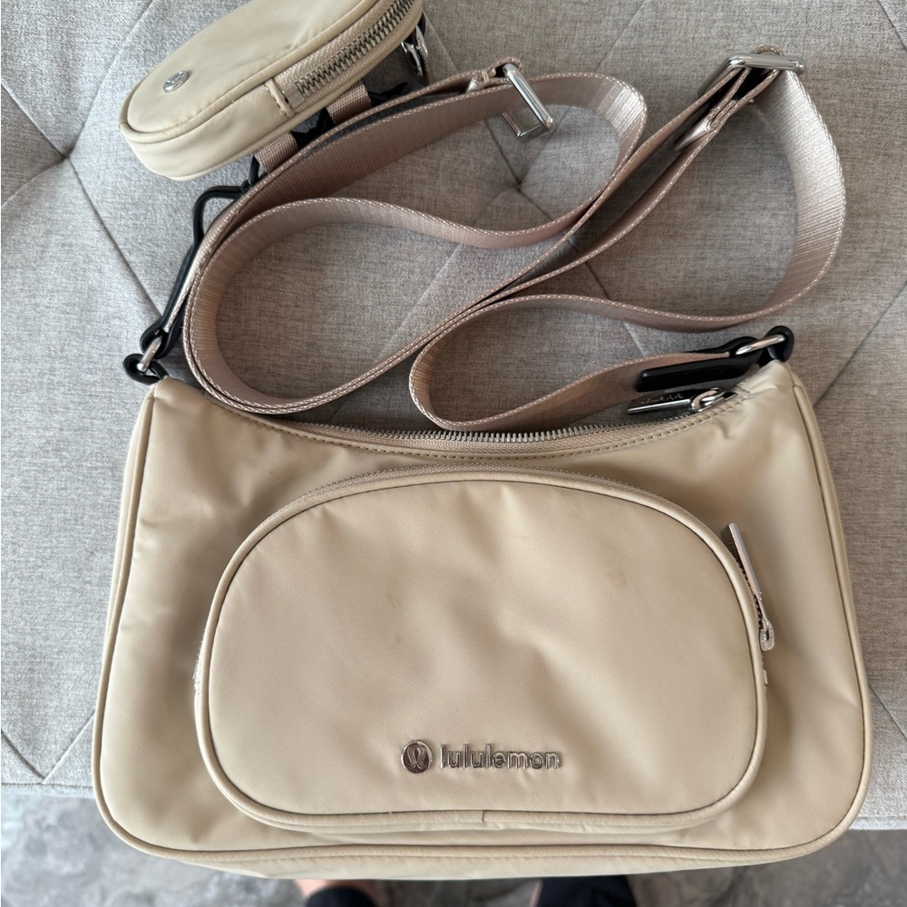 Lululemon Athletica Cream Crossbody Bag with Adjustable Strap